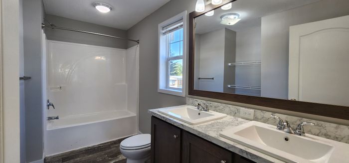 Southcrest Estates - Unit 180 - Bathroom