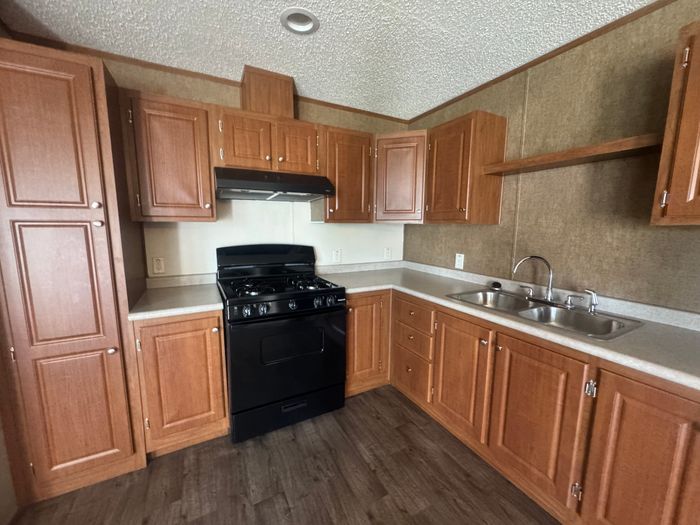 The Orchards/Paradise - Unit 65 - Kitchen