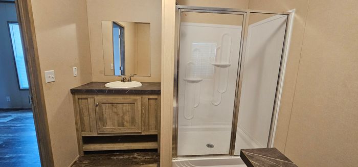 Sunnyvale Estates MHP - Unit 41 - Bathroom