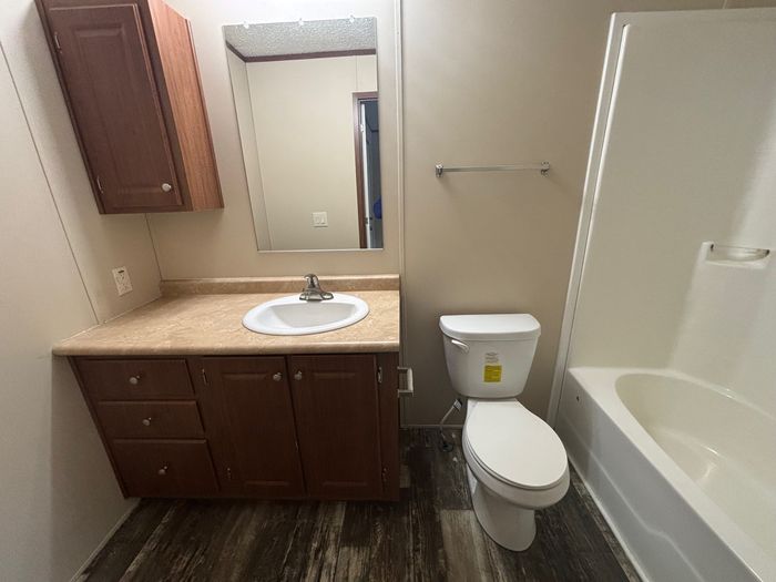 Pasadena MHC - Unit CON3615 - Bathroom