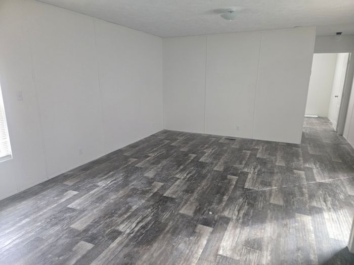 Tara MHP - Unit MRE25 - Interior