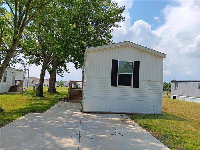 Pine Crest - Unit 2 - Exterior
