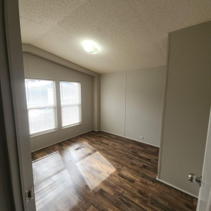 Imperial MHC - Unit L97 - Bedroom