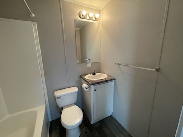 Alliance Vista MH and RV Park - Unit C4 - Bathroom