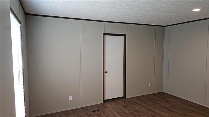 Sunnyvale Estates MHP - Unit 82 - Interior