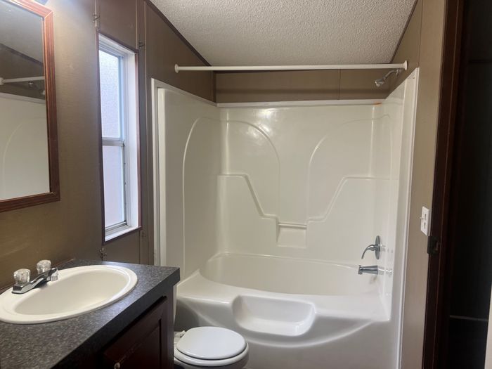 Avalon AL - Unit 102 - Bathroom