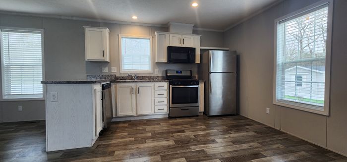 Southcrest Estates - Unit 80 - Kitchen