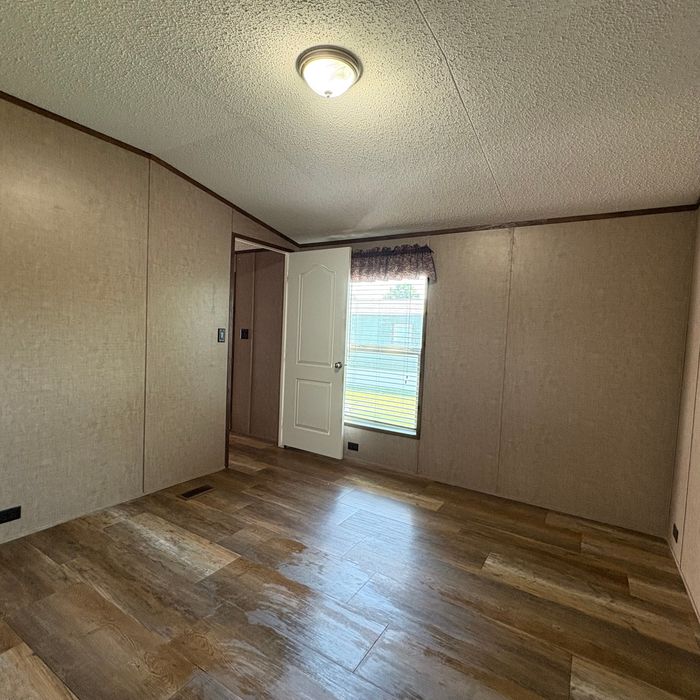 Pine Ridge Est. - Unit 758 - Interior