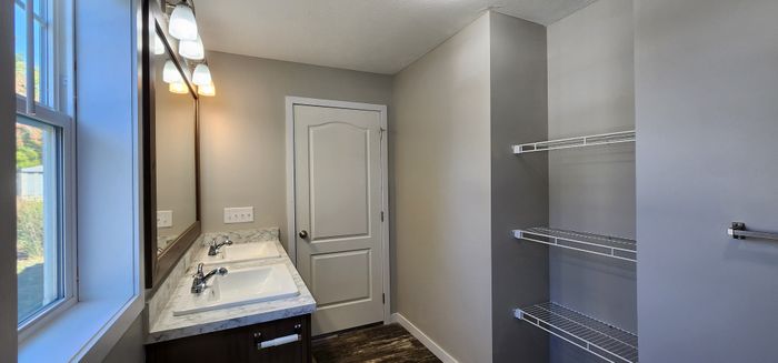 Southcrest Estates - Unit 180 - Bathroom