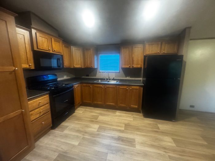 The Orchards/Paradise - Unit 11 - Kitchen