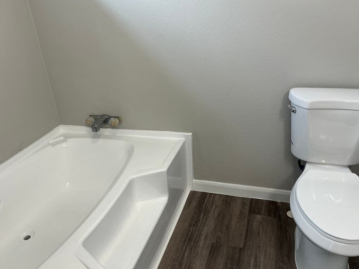 Clarke Springs - Unit 15846R - Bathroom