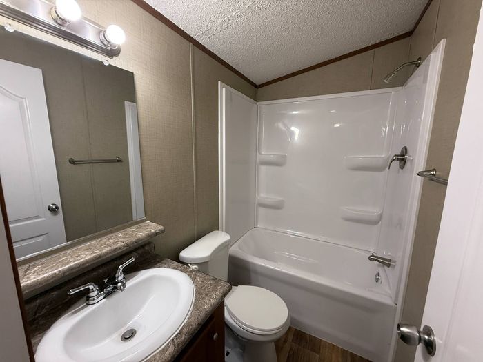Sleepy Hollow - Unit 23 - Bathroom