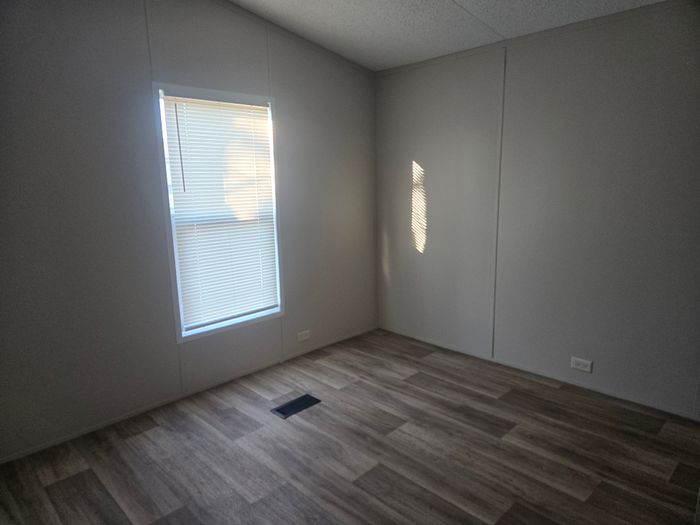 Bluegrass Meadows - Unit D23 - Bedroom