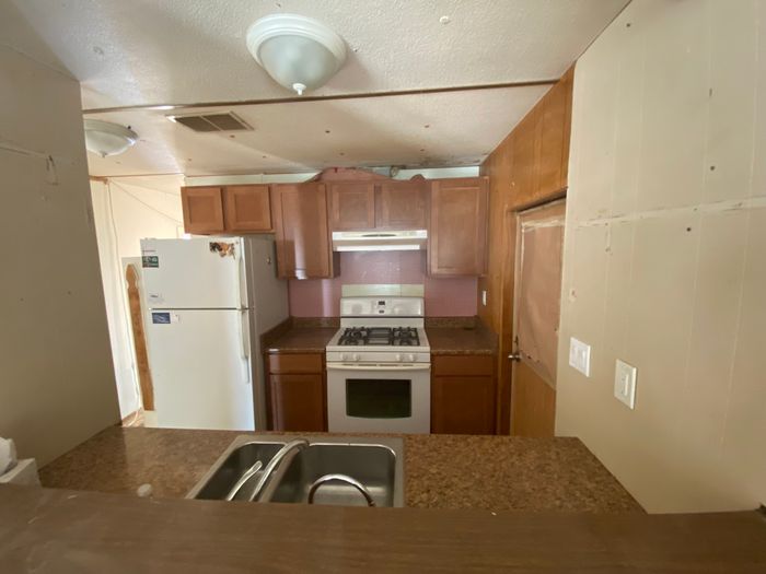Brighthaven - Unit 40 - Kitchen