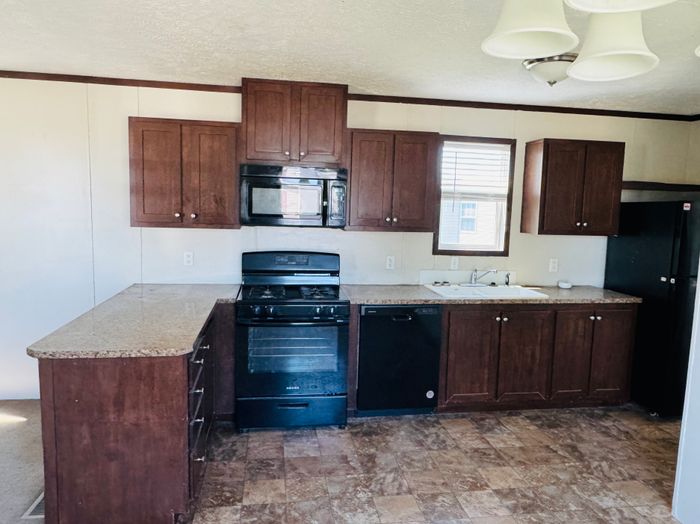 Alliance Vista MH and RV Park - Unit D11 - Kitchen