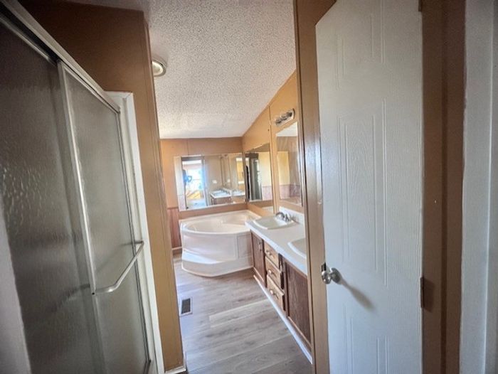 Taylors Creek - Unit 89 - Bathroom