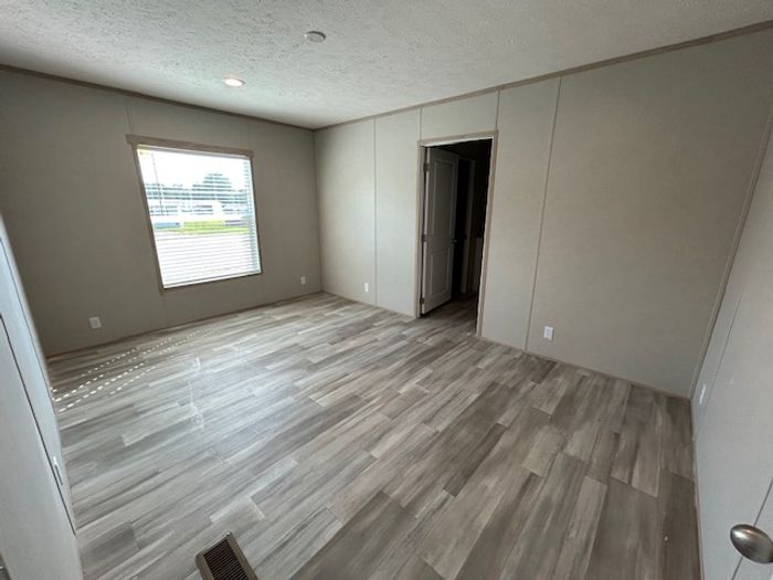 Pleasant Ridge MHP - Unit 156S - Bedroom