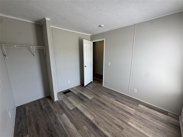 Fort Wayne MHC - Unit 421 - Bedroom