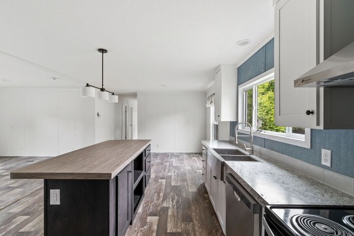 Audubon Estates - Unit 195AU - Kitchen