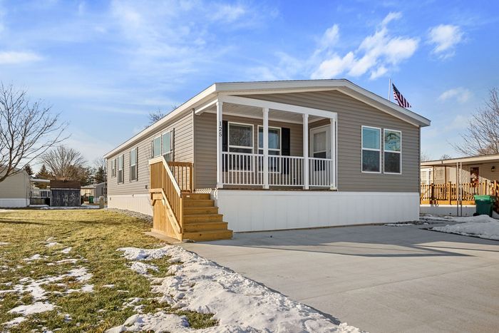 Isabella Village - Unit 125 - Exterior
