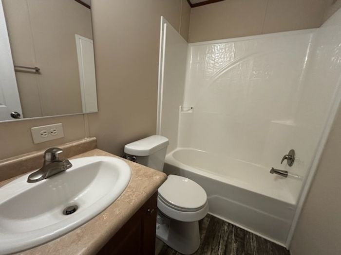 Pasadena MHC - Unit FRE2340 - Bathroom
