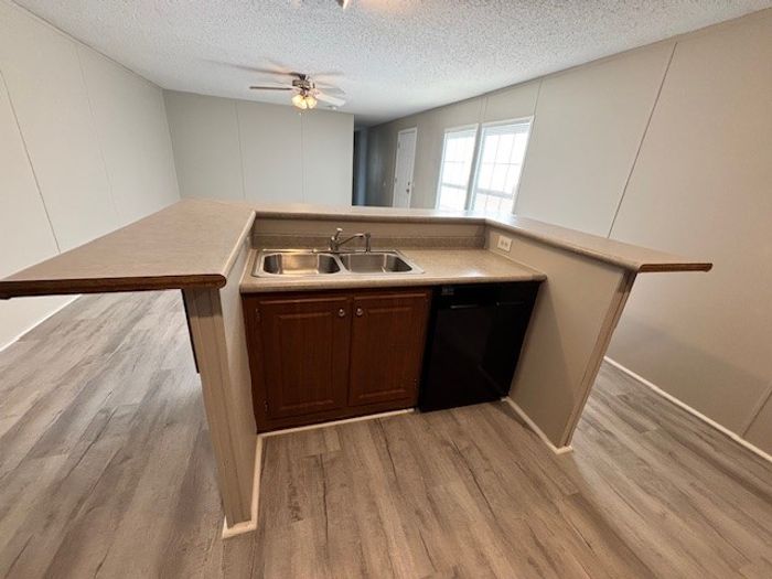 Fort Wayne MHC - Unit 941 - Kitchen