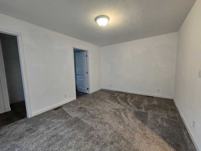 Madison MHC - Unit WS25 - Bedroom