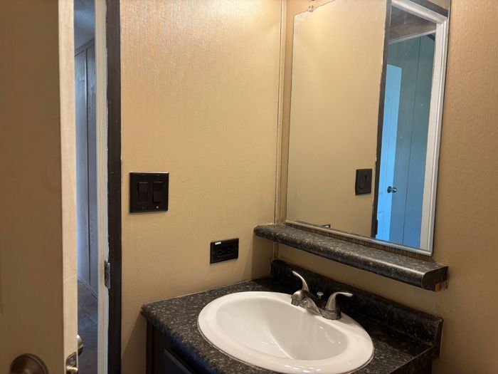 Rio MH - Unit 4 - Bathroom