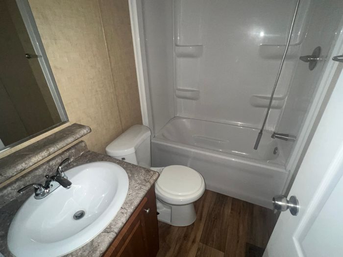 Shady Acres MH & RV Resort - Unit 115 - Bathroom