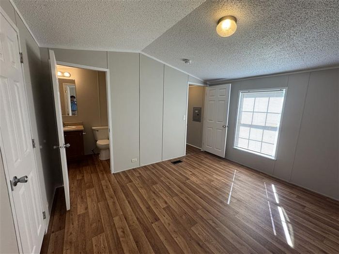 Fort Wayne MHC - Unit 711 - Interior