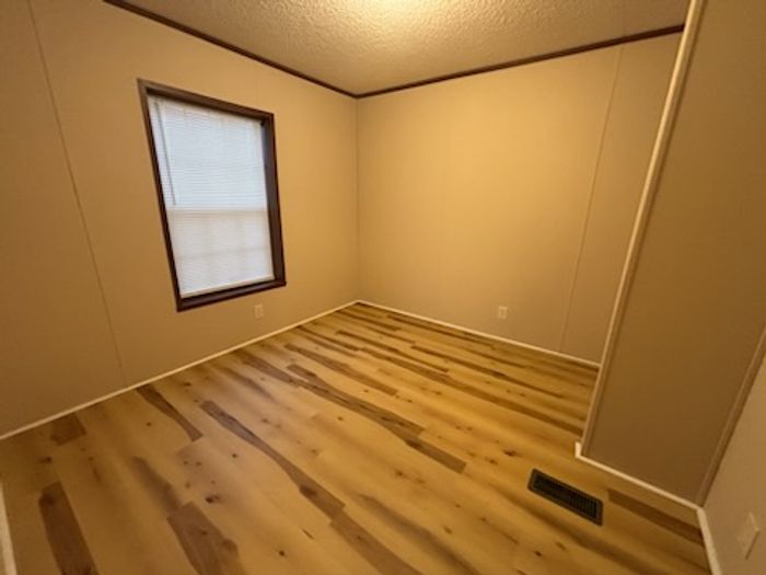 Pasadena MHC - Unit CON3643 - Bedroom