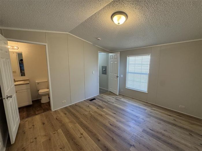 Fort Wayne MHC - Unit 864 - Interior