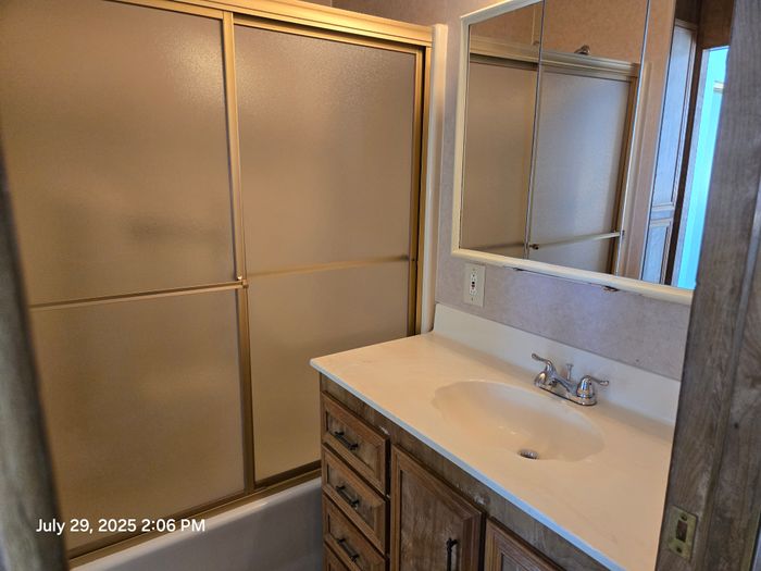 Parkhaven Estates - Unit 115S - Bathroom