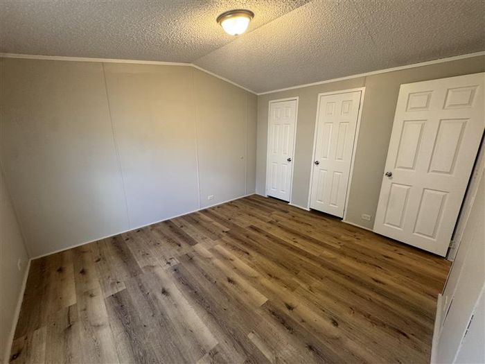 Fort Wayne MHC - Unit 864 - Bedroom