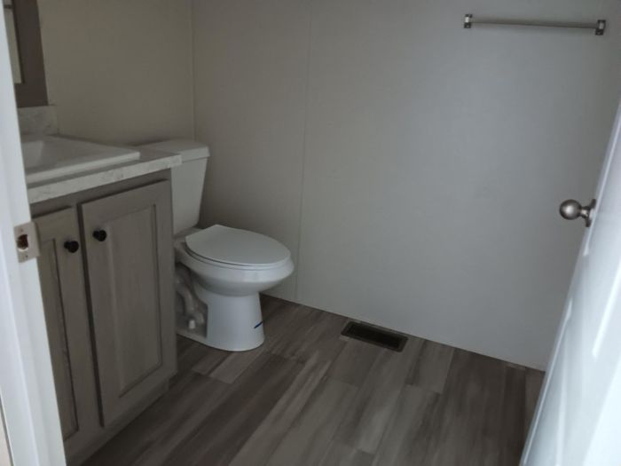 Wooded Acres Estates - Unit 1365P - Bathroom