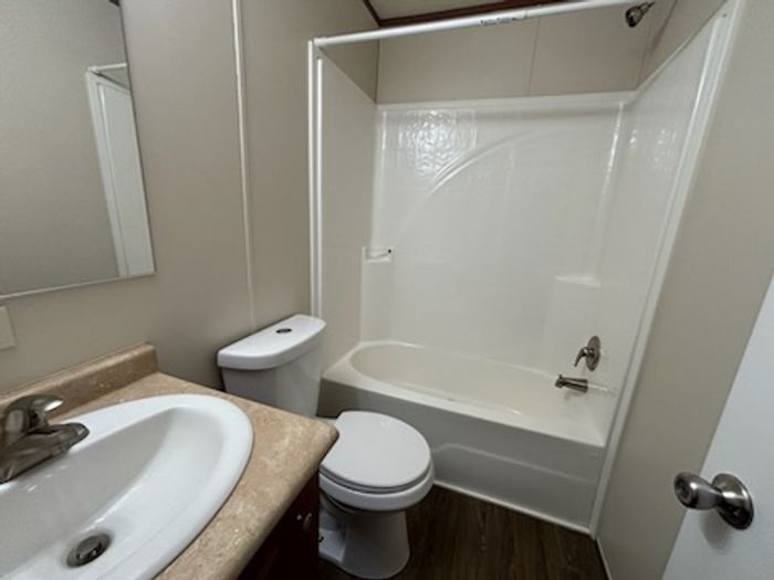 Pasadena MHC - Unit CON3616 - Bathroom