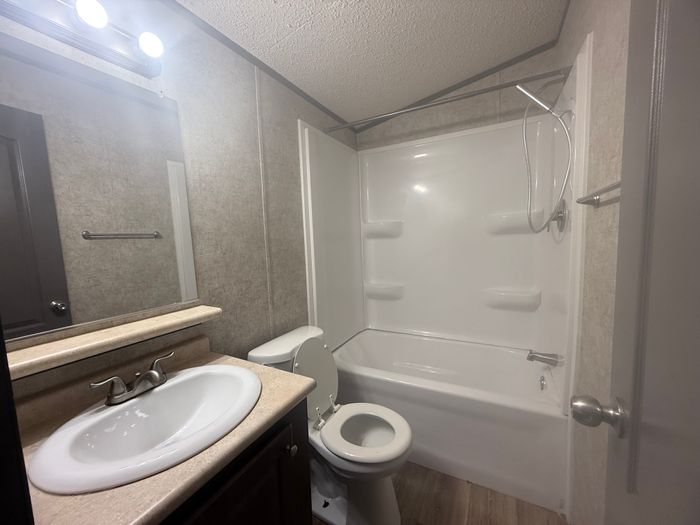 Magnolia Village - Unit 476 - Bathroom