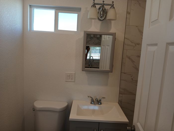 Rosehaven Estates & RV Resort - Unit 425 - Bathroom