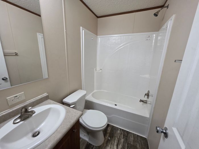 Birchwood MHP - Unit 108 - Bathroom