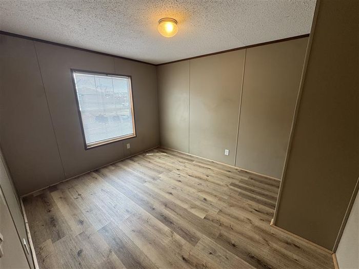 Fort Wayne MHC - Unit 234 - Bedroom