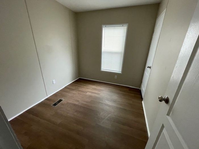 Coachlight Village South (CLS) - Unit 21 - Bedroom