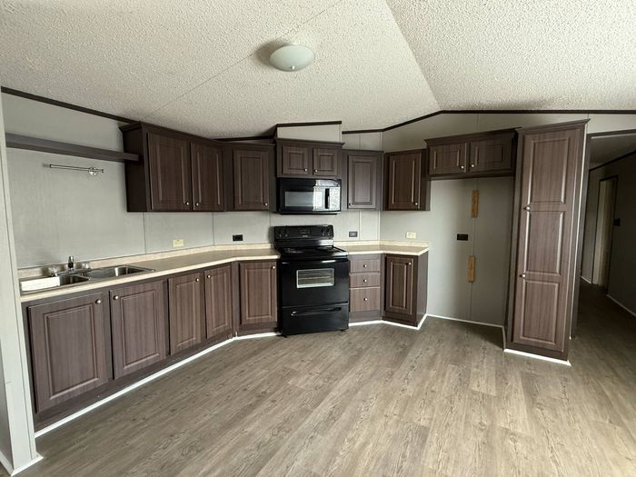Sleepy Hollow - Unit 69 - Kitchen