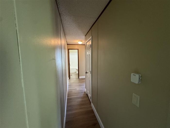 Fort Wayne MHC - Unit 543 - Entryway