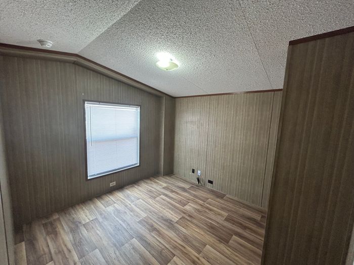 Crestview MHC OK - Unit E49 - Interior
