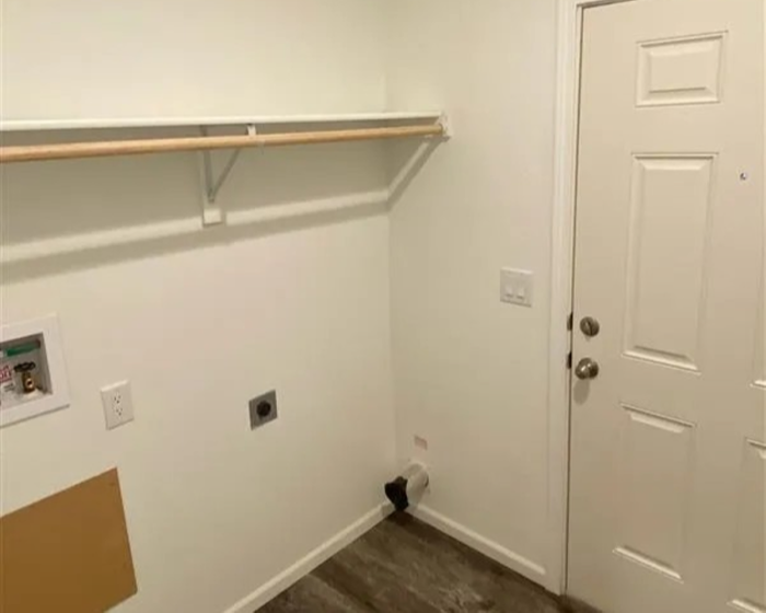 Grand Missouri - Unit 132 - Entryway