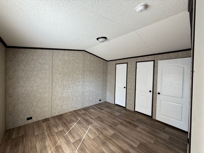 Shady Acres MH & RV Resort - Unit 221 - Interior