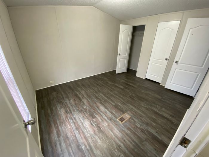 Woodward Estates MHP - Unit 95 - Bedroom