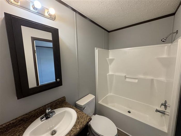 Fort Wayne MHC - Unit 401 - Bathroom