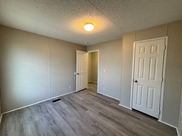 Fort Wayne MHC - Unit 941 - Bedroom