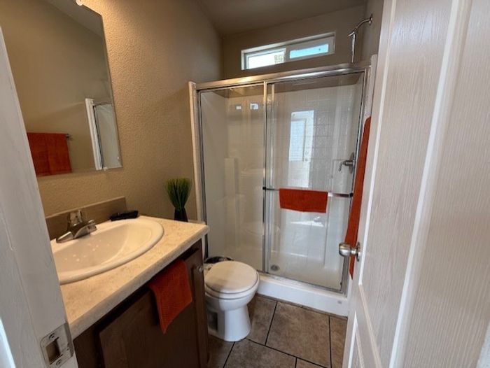 Desert Breeze - Unit 22 - Bathroom